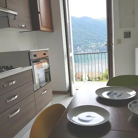 Fantastic Lake View And Garden In